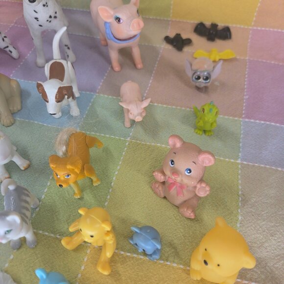 Vintage Miniature Animal Figurines Lot – Mixed Materials & Styles - Picture 4 of 8